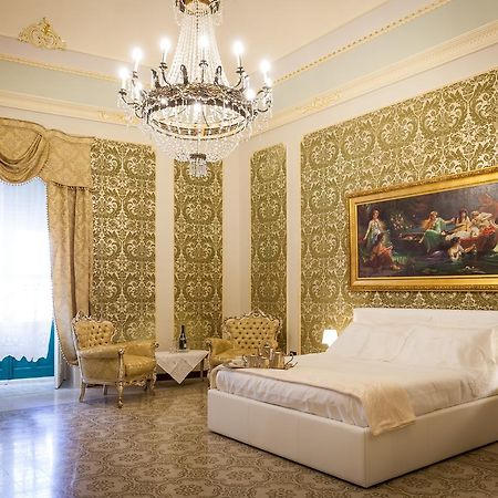 Palazzo Montalbano Bed & Breakfast ชิคลี ภายนอก รูปภาพ