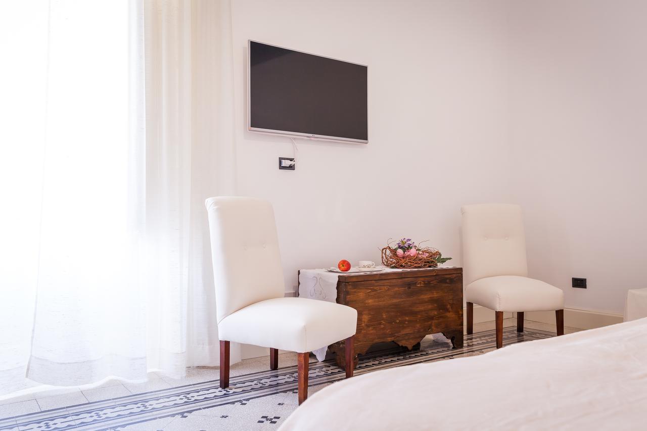 Palazzo Montalbano Bed & Breakfast ชิคลี ภายนอก รูปภาพ