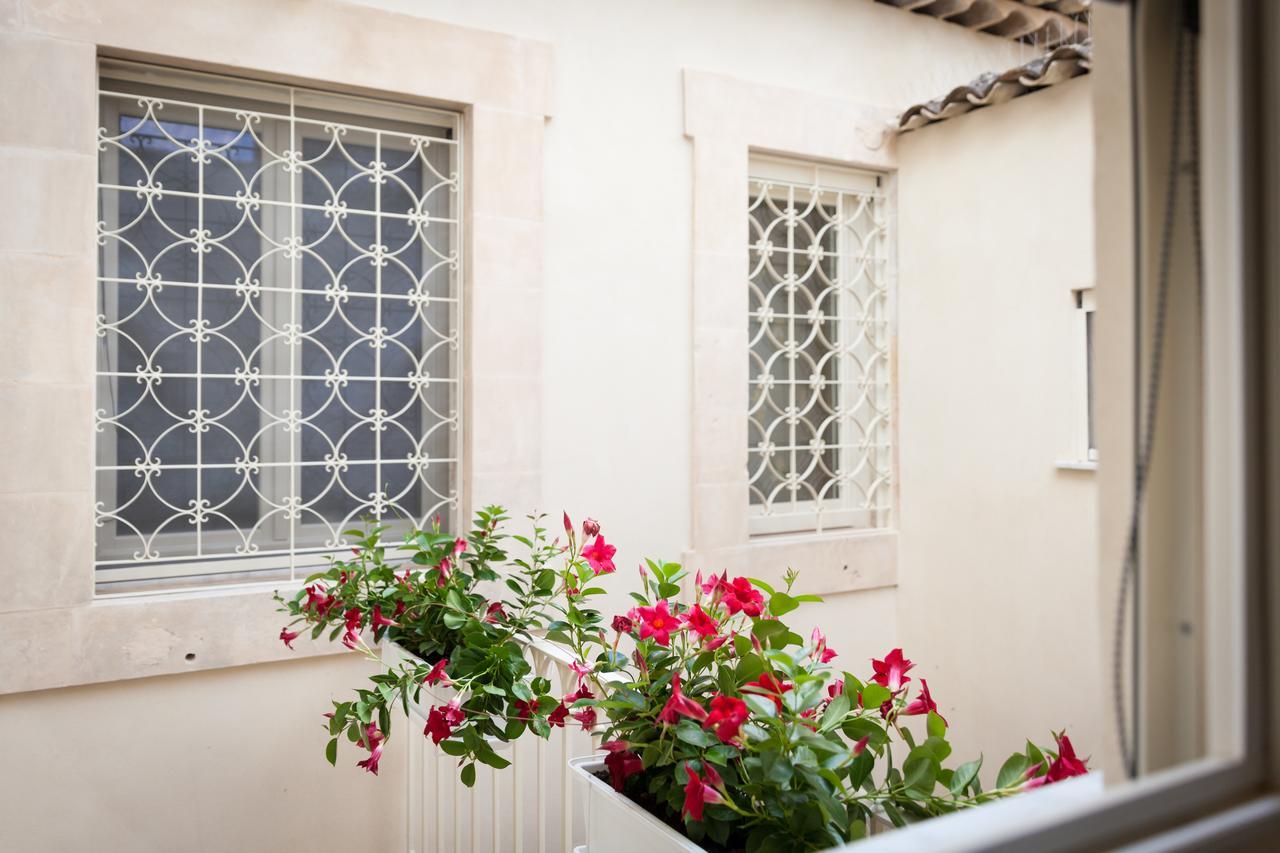 Palazzo Montalbano Bed & Breakfast ชิคลี ภายนอก รูปภาพ